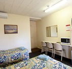 Wattle Tree Motel - Cootamundra - Airlie Beach Holiday