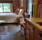 Joselands Country Accommodation - Airlie Beach Holiday