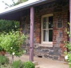 Pinn Cottage and Homestead - Airlie Beach Holiday