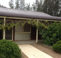 Mount Clunie Cabins - Airlie Beach Holiday