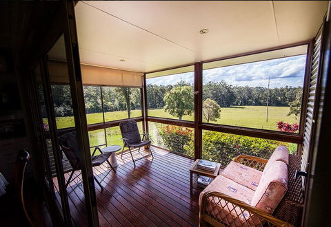 Cosy Cow Farmstay Bed And Breakfast - Airlie Beach Holiday 2