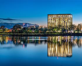 Empire Apartment Hotel - Airlie Beach Holiday 0