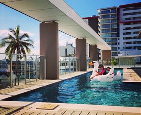 Empire Apartment Hotel - Airlie Beach Holiday 1