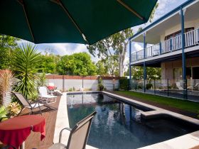 Villa Cavour Hervey Bay - Airlie Beach Holiday 1