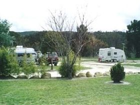Country Style Caravan Park - Airlie Beach Holiday 1