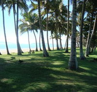 Saunders Beach Ocean View Holiday Units - Airlie Beach Holiday