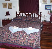 Boonah Hilltop Cottage - Airlie Beach Holiday