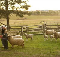 Clandulla Cottages and Farmstay - Airlie Beach Holiday