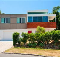 Hilltop Mansion Gold Coast - Airlie Beach Holiday