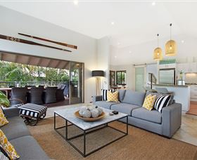 La Casa Sirena At Vogue Holiday Homes - Airlie Beach Holiday 1