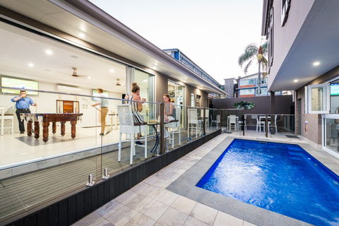Athena Motel Apartments - Airlie Beach Holiday 5
