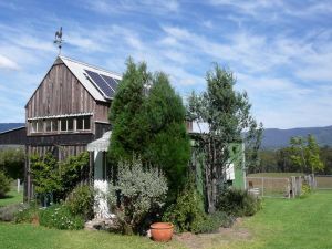 Runnymeade Garden Studio Bed And Breakfast - Airlie Beach Holiday 0