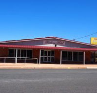 Railway Hotel Condobolin - Airlie Beach Holiday