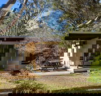 Capertee Cottage - Airlie Beach Holiday