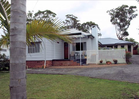 Shamrose Cottage - Airlie Beach Holiday 1
