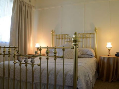 Angas Cottage - Airlie Beach Holiday 1