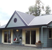Auburn Pavilions - Airlie Beach Holiday