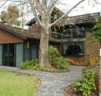 Trenberth House - Airlie Beach Holiday
