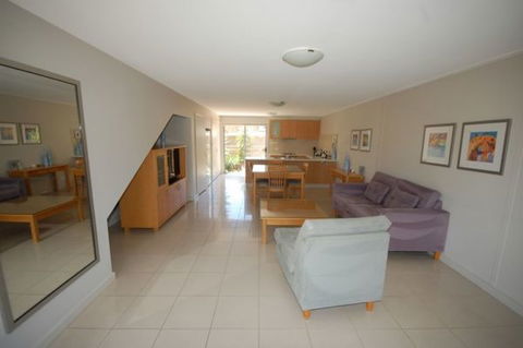 Mindon Serviced Apartments - Airlie Beach Holiday 4