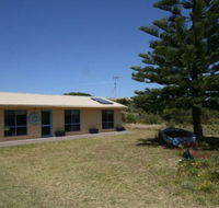 LJ Hooker Goolwa Holiday Rentals - 15 Eaton Avenue Goolwa Beach - Airlie Beach Holiday