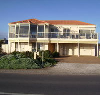 Century 21 SouthCoast Hayman - Airlie Beach Holiday