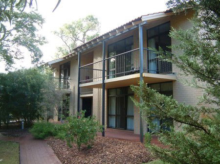 Crawley WA Airlie Beach Holiday