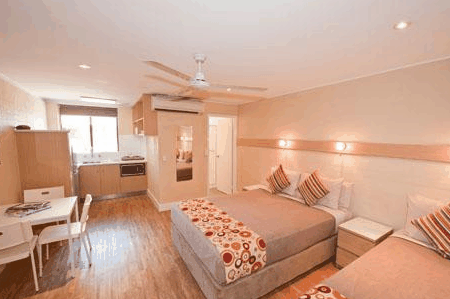 Broome-Time Lodge - Airlie Beach Holiday
