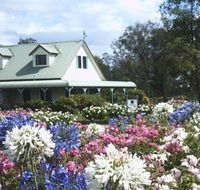Emmas Cottage Vineyard - Airlie Beach Holiday