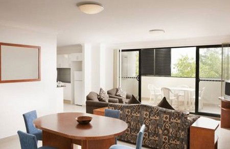 Pacific International Apts Bankstown - Airlie Beach Holiday 4