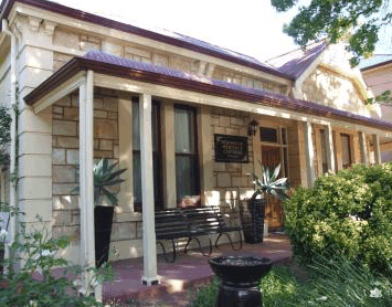 Apartments on George - Airlie Beach Holiday