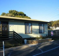 Lake Albert Caravan Park - Airlie Beach Holiday