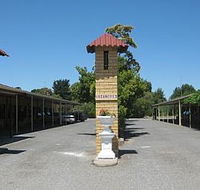 The Vineyards Motel - Airlie Beach Holiday