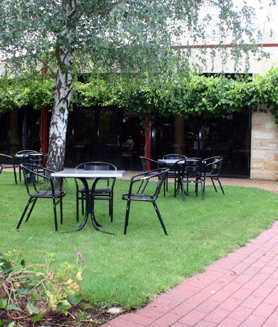 Vine Inn Barossa - Airlie Beach Holiday 1