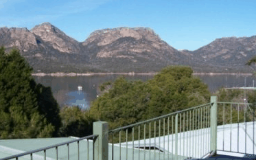 Coles Bay Waterfronters - Airlie Beach Holiday 1