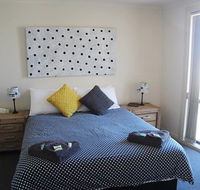 Cliff House Beachfront Villas - Airlie Beach Holiday