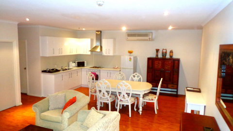 Regency Apartments - Airlie Beach Holiday 4