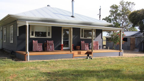 Rabbiter's Hut - Airlie Beach Holiday 0