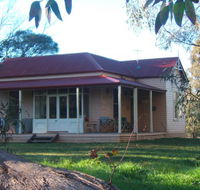 Baranduda Homestead BB Cottages - Airlie Beach Holiday