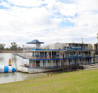 Murray River Queen Backpackers - Airlie Beach Holiday