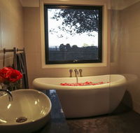 Ballachulish Farm Stay - Airlie Beach Holiday