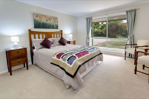 Brookfield Guesthouse - Airlie Beach Holiday 2