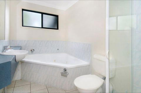 EconoLodge Waterford - Airlie Beach Holiday 8