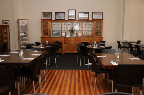 Hotel Corones Charleville - Airlie Beach Holiday 5