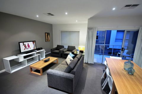 La Loft Apartments - Airlie Beach Holiday 2