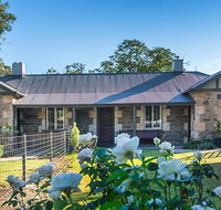 Stoneleigh Cottage Bed and Breakfast - Airlie Beach Holiday