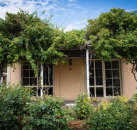 Olive House Accommodation Kimba - Airlie Beach Holiday