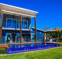 Reflections at Minnamurra - Airlie Beach Holiday