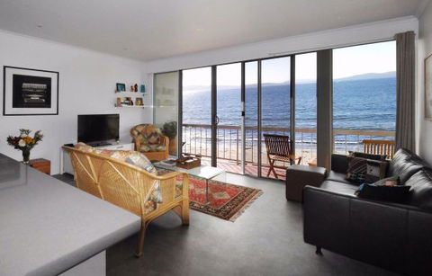 Rivermouth On Kingston Beach - Airlie Beach Holiday 0