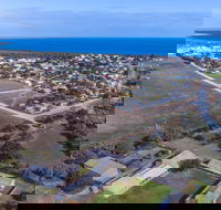Arura Group Stays and Function Centre - Airlie Beach Holiday