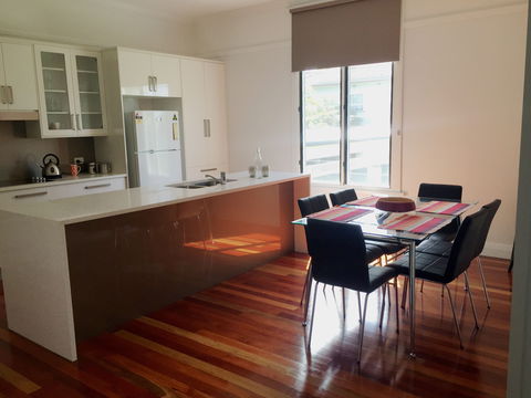 Ava House - Airlie Beach Holiday 1